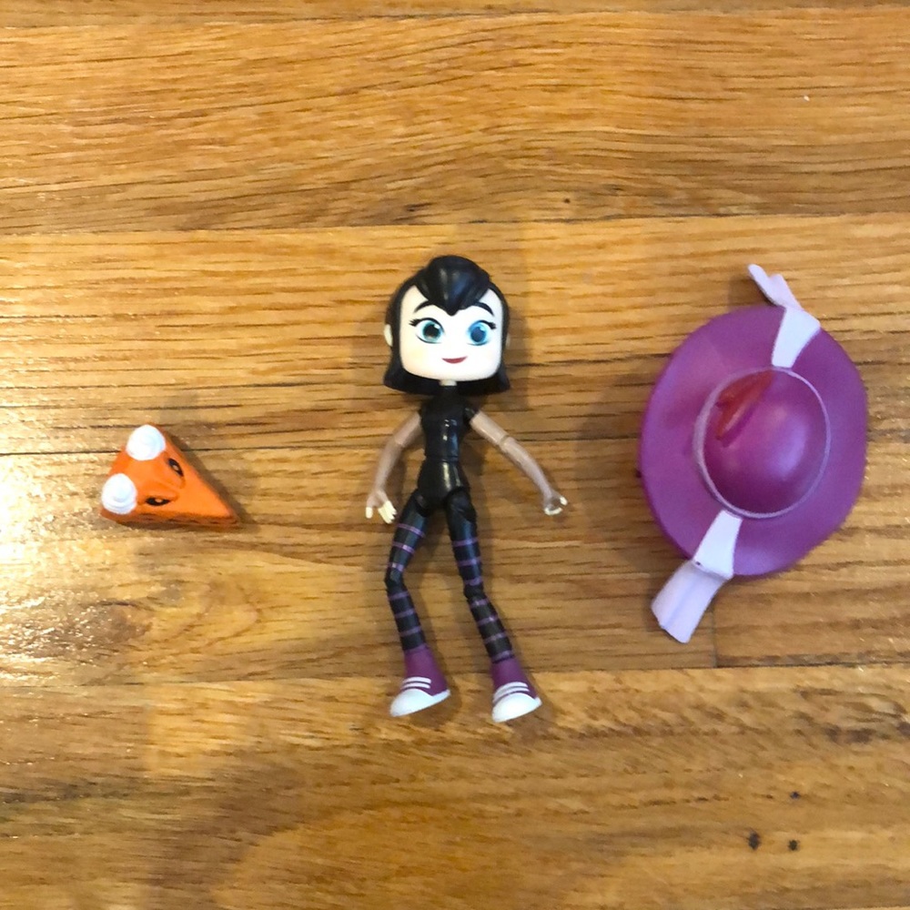 Hotel Transylvania Mavis Dracula